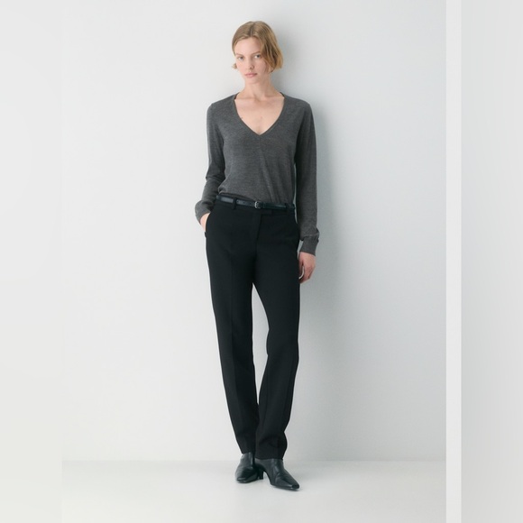 NEW TNA DRUZY VNECK 100% WOOL SWEATER - Picture 2 of 11